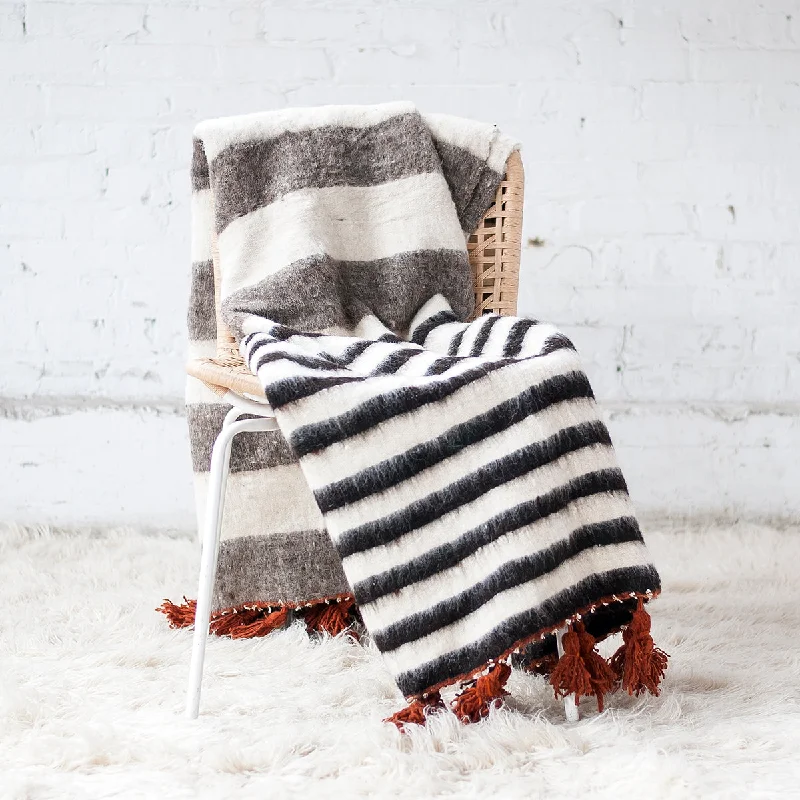 Queen - size blankets for standard - sized bedsRAYAS WOOL BLANKET