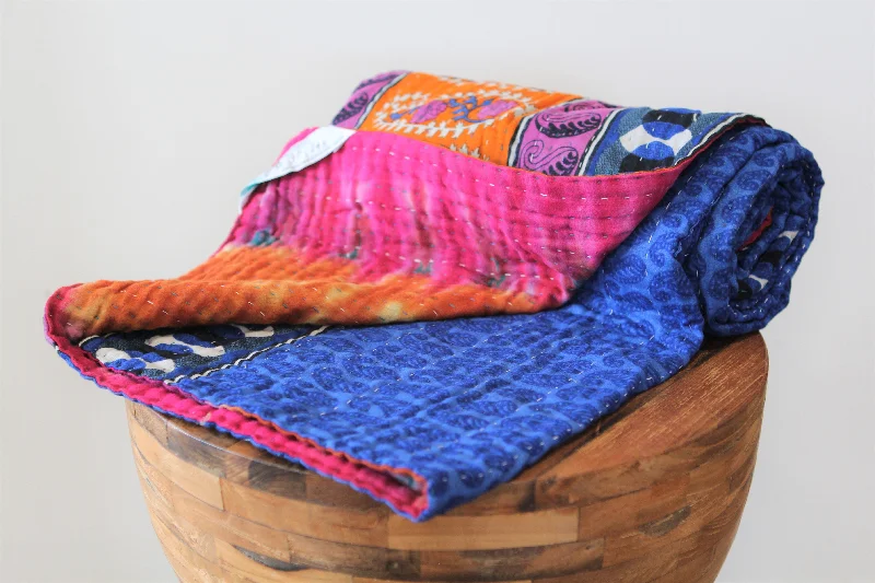 Cashmere blankets for ultimate softness and luxurySari Kantha Large Throw - Bright