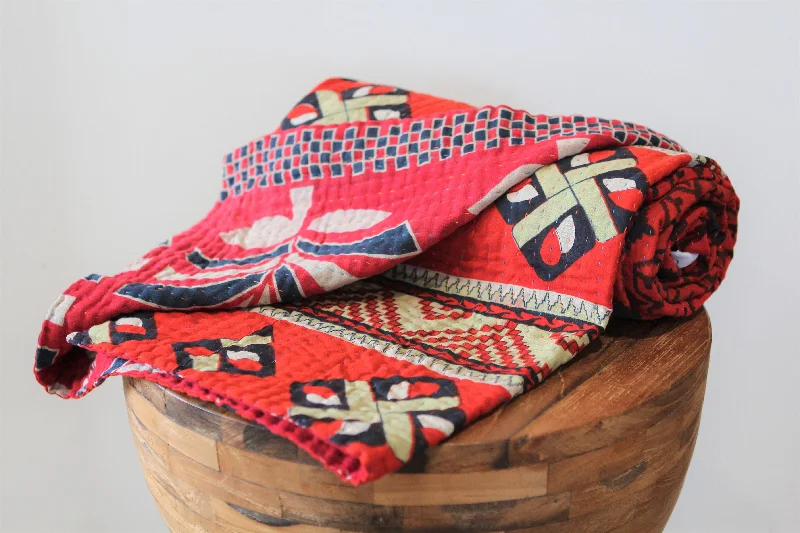 King - size blankets to cover large beds comfortablySari Kantha Large Throw - Red, Black & Green King - size blankets to cover large beds comfortablySari Kantha Large Throw - Red, Black & Green
