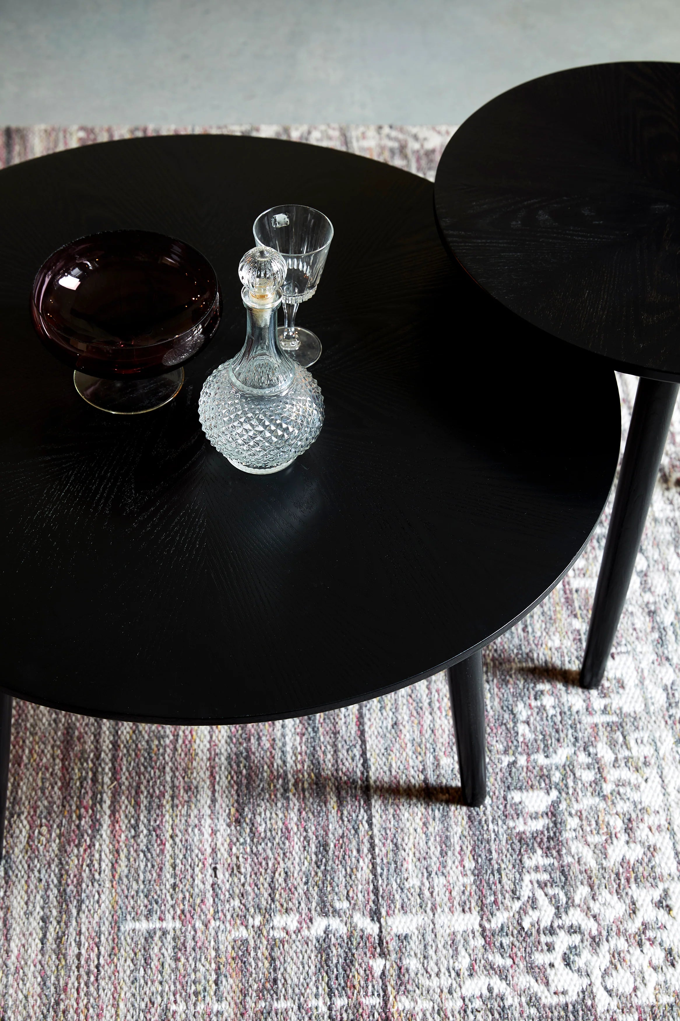 Cashmere blankets for ultimate softness and luxuryFabio Side Table - Black