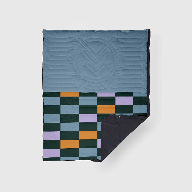 Cotton blankets for breathability and a lightweight feelVOITED Slumber Zip Sack Blanket - Cheeckers