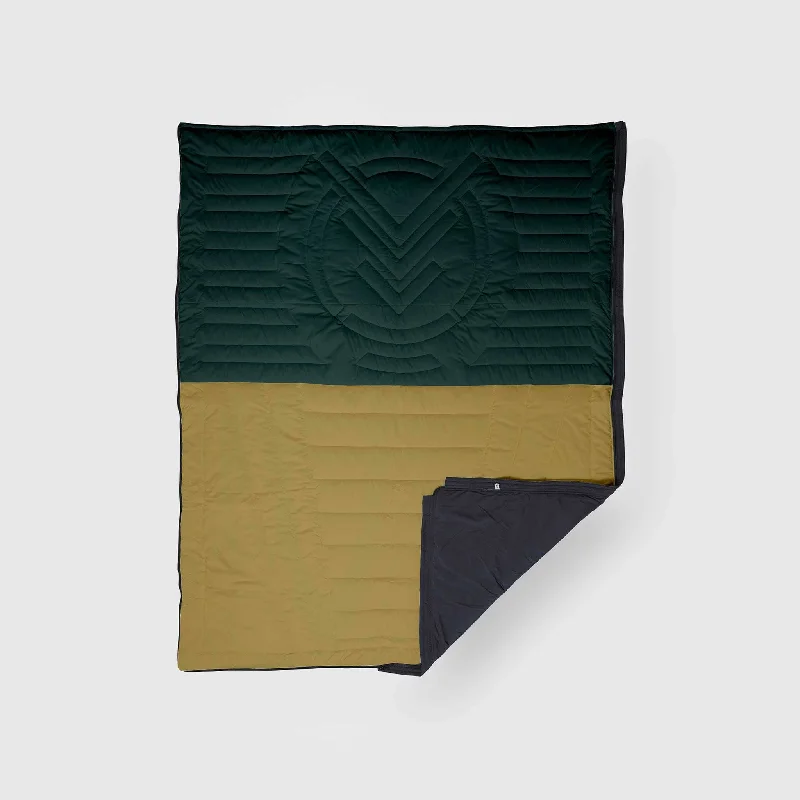 Fleece blankets for a cozy and plush textureVOITED Slumber Zip Sack Blanket - Green Gabels / Dusty Sand