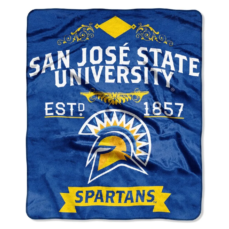 Microfiber blankets that are durable and easy to care forThe Northwest Co