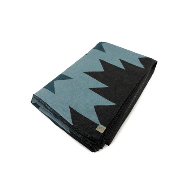 Queen - size blankets for standard - sized bedsWOOL BLANKETS - STARSTRUCK - THROW AND BLANKETS