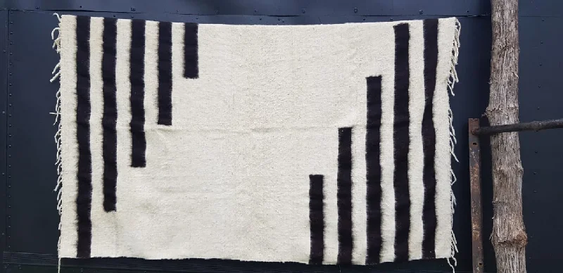 Synthetic fiber blend blankets for a budget - friendly choiceTIKAL WOOL BLANKET