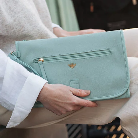 Cashmere blankets for ultimate softness and luxuryVegan Leather Nappy Change Clutch Bag - Seaspray Cashmere blankets for ultimate softness and luxuryVegan Leather Nappy Change Clutch Bag - Seaspray