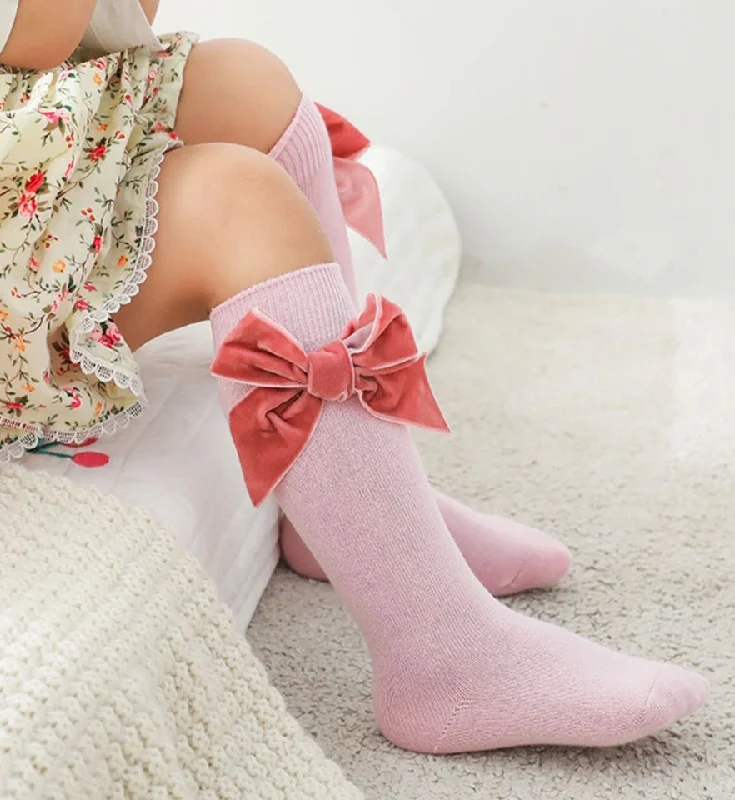 Rayon from bamboo blankets for a silky and breathable feelVelvet Ribbon Socks