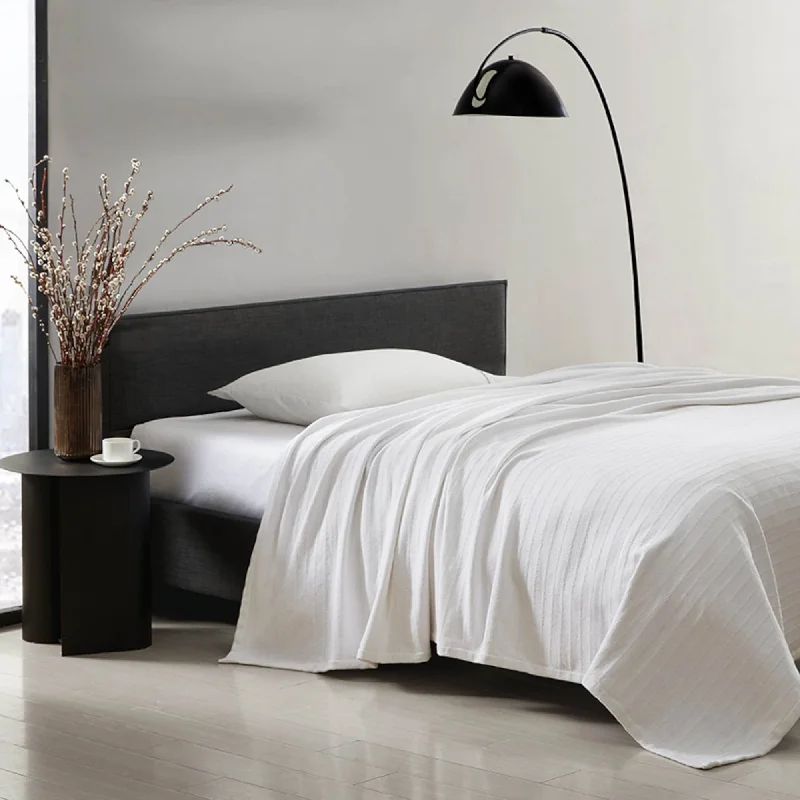 King - size blankets to cover large beds comfortablyVera Wang All Over Rib Cotton White Blanket King - size blankets to cover large beds comfortablyVera Wang All Over Rib Cotton White Blanket
