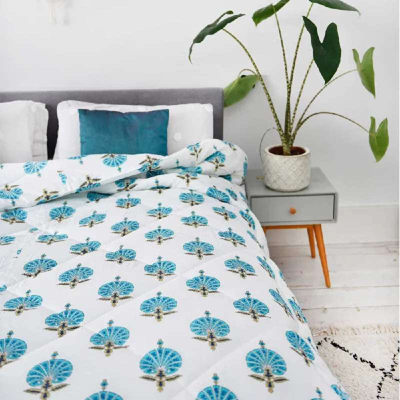 Wool - filled mattresses for natural insulation and moisture - wickingAqua Shell Wool - filled mattresses for natural insulation and moisture - wickingAqua Shell