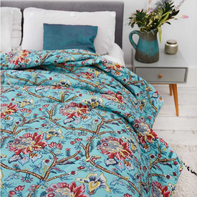 Wool - filled mattresses for natural insulation and moisture - wickingBlue Orchid Wool - filled mattresses for natural insulation and moisture - wickingBlue Orchid