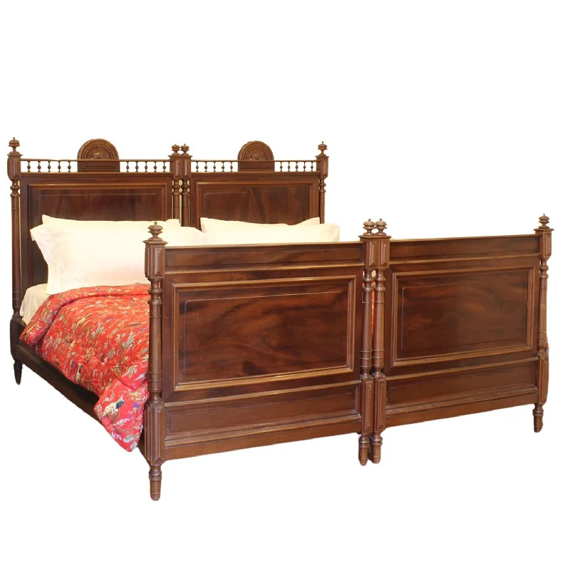 King - size mattresses for spacious master bedroomsInterlocking French Antique Beds WK183 - 30% OFF King - size mattresses for spacious master bedroomsInterlocking French Antique Beds WK183 - 30% OFF