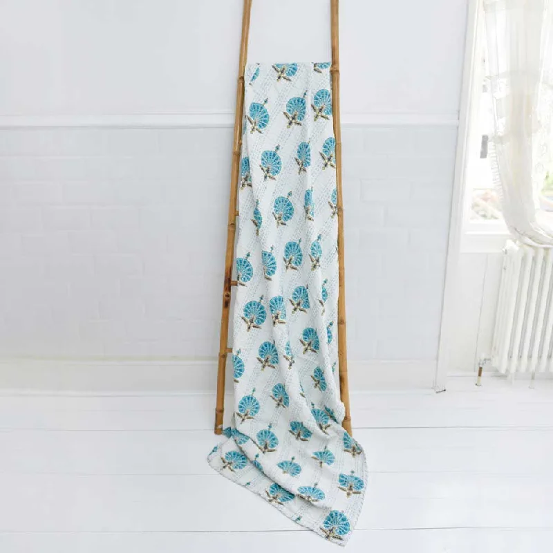 Natural latex and organic cotton blend mattressesKantha Throw - Aqua Shell