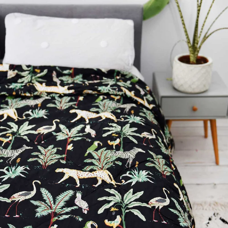 Wool - filled mattresses for natural insulation and moisture - wickingNight Safari Wool - filled mattresses for natural insulation and moisture - wickingNight Safari